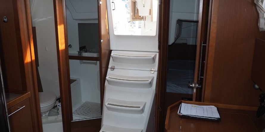 Beneteau Oceanis 35.1