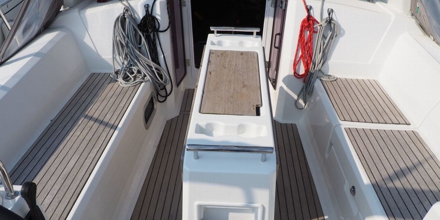 Beneteau Oceanis 35.1