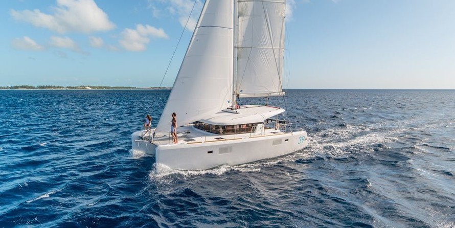 Lagoon 39