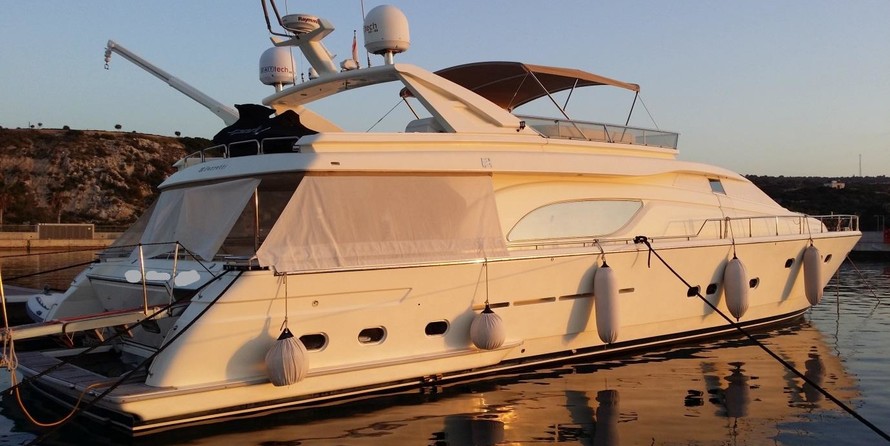 Ferretti Yachts 80