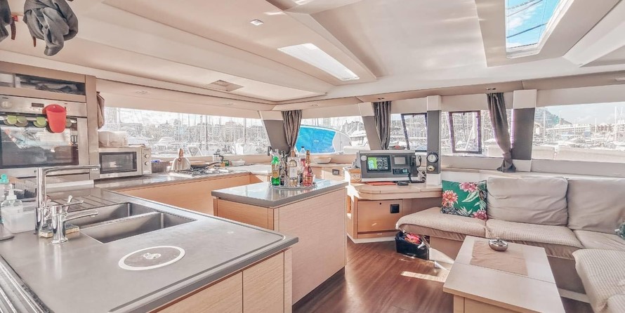 Fountaine Pajot Saba 50