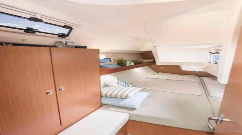 Bavaria Cruiser 34 - 3 cab