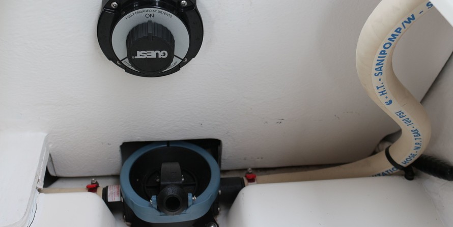 Bayliner VR6 BOWRIDER