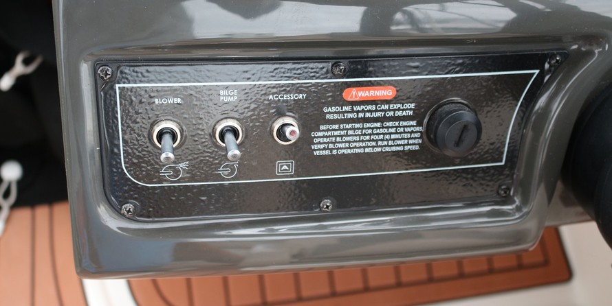 Bayliner VR6 BOWRIDER