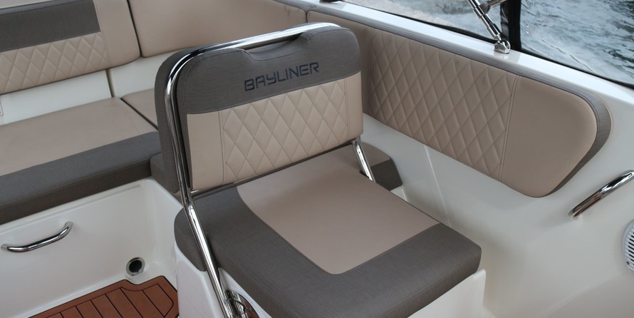 Bayliner VR6 BOWRIDER