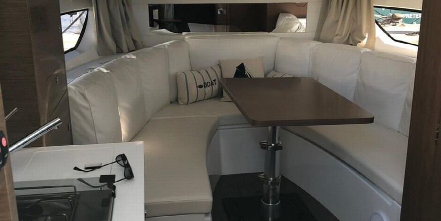 Jeanneau Cap Camarat 10.5