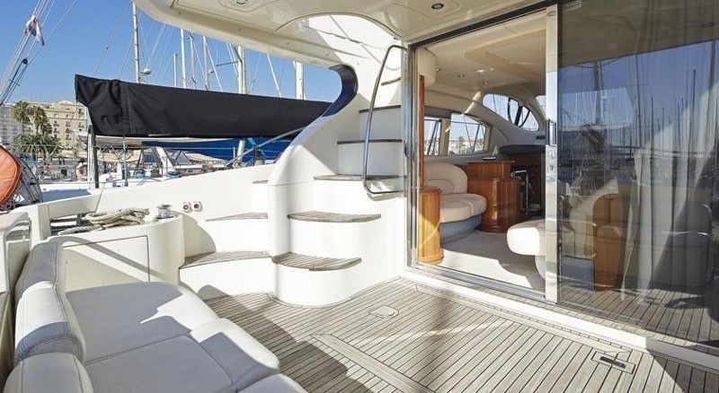 Azimut 46