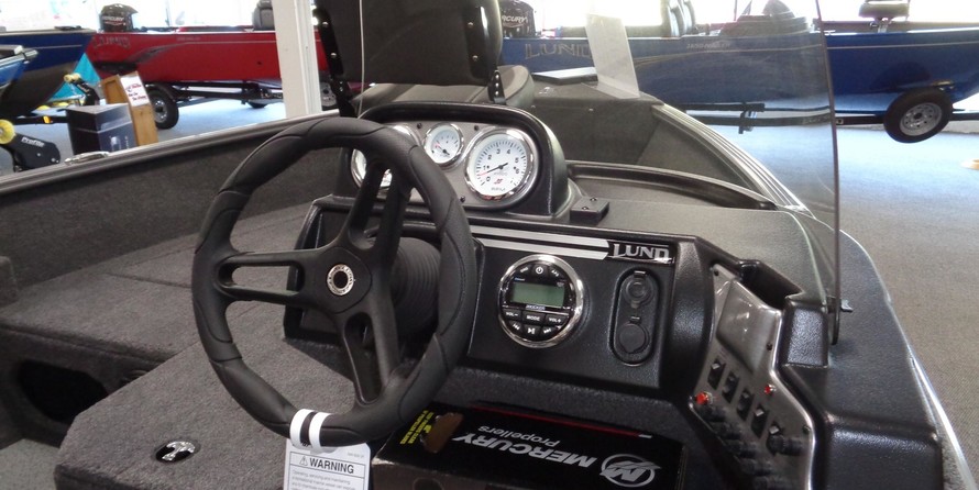 Lund Boats 1775 Impact SS