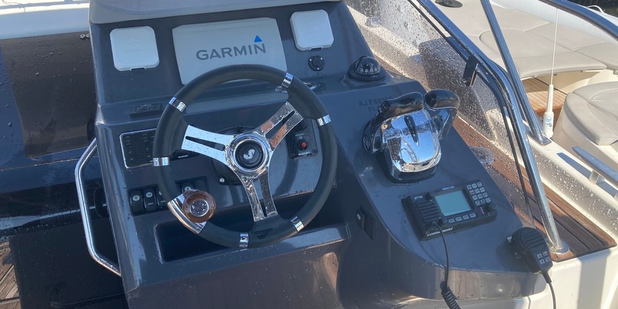 Beneteau Flyer 8.8 SUNdeck