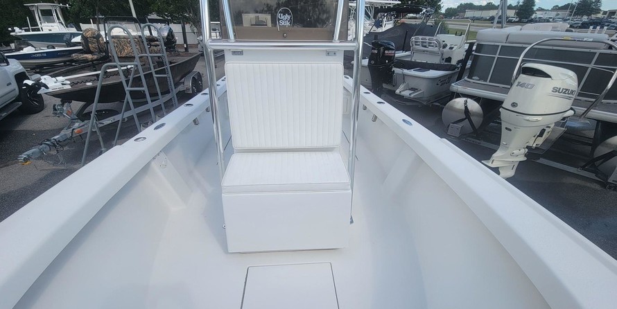 Hydra-sports bay bolt 2000 center console