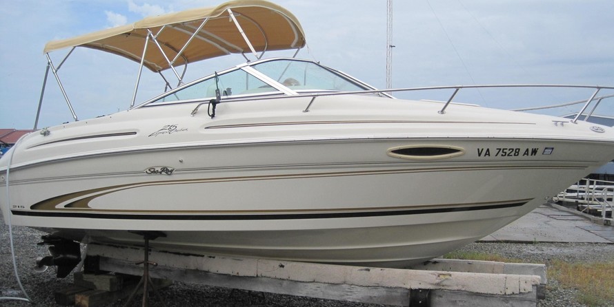 Sea ray 215 express cruiser