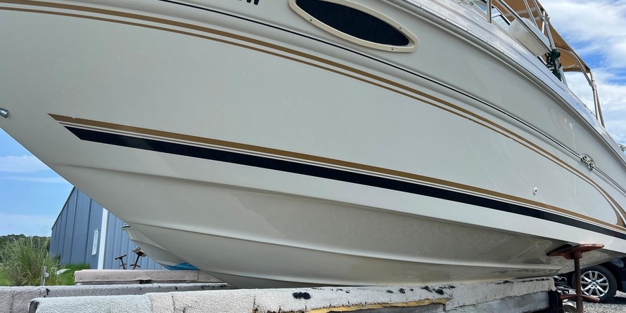 Sea ray 215 express cruiser