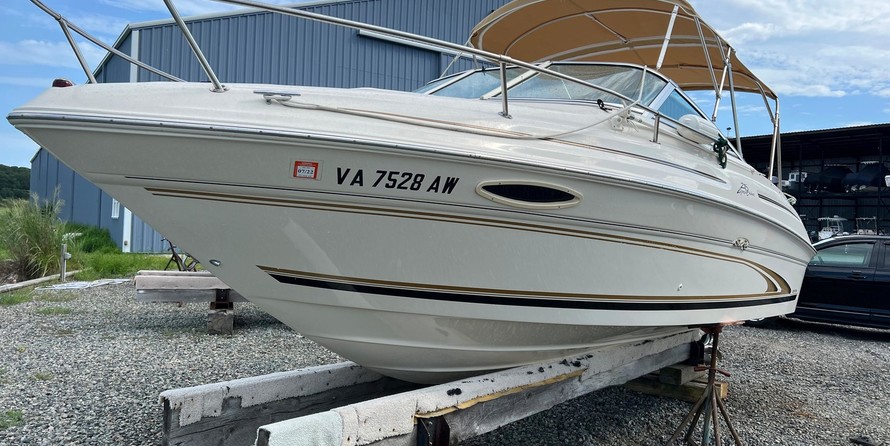 Sea ray 215 express cruiser
