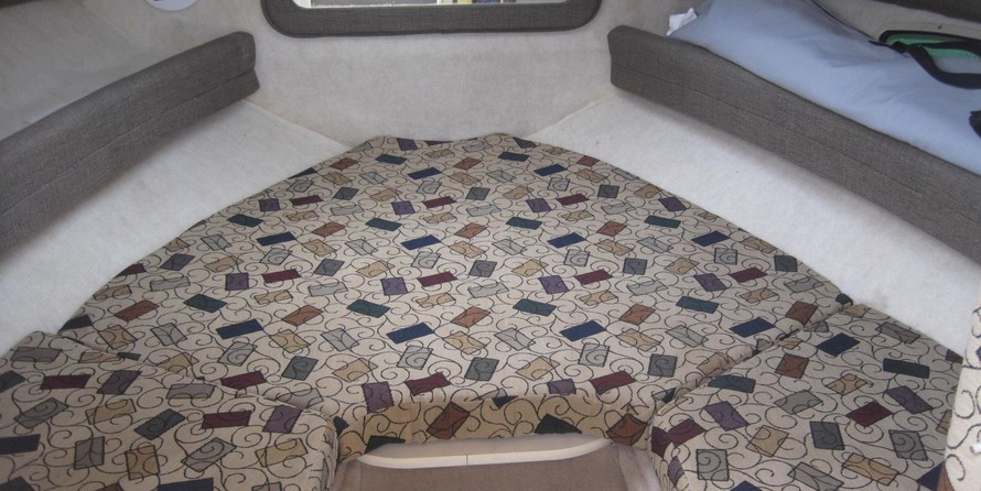 Sea ray 215 express cruiser