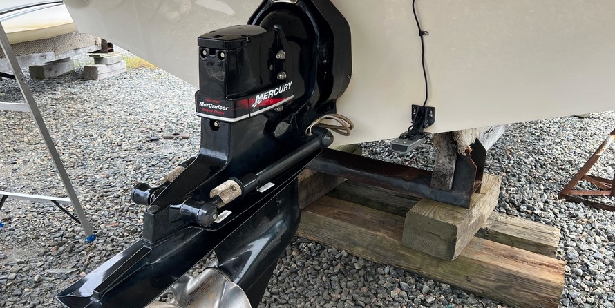 Sea ray 215 express cruiser