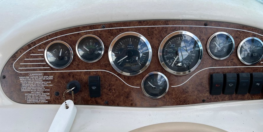 Sea ray 215 express cruiser