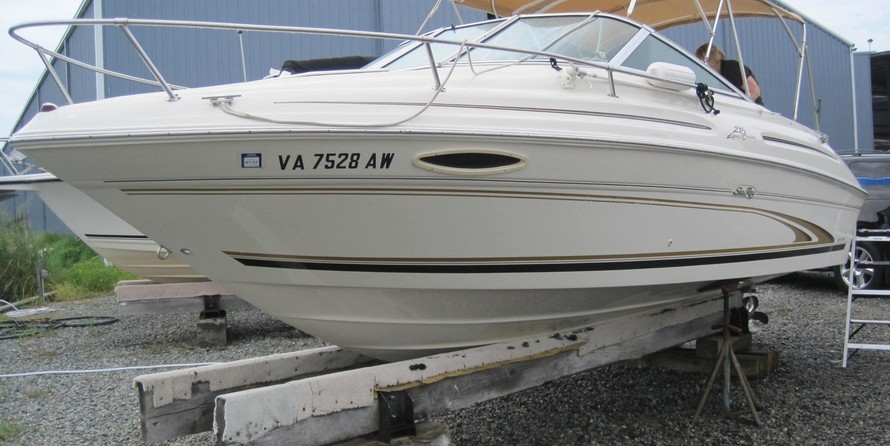 Sea ray 215 express cruiser