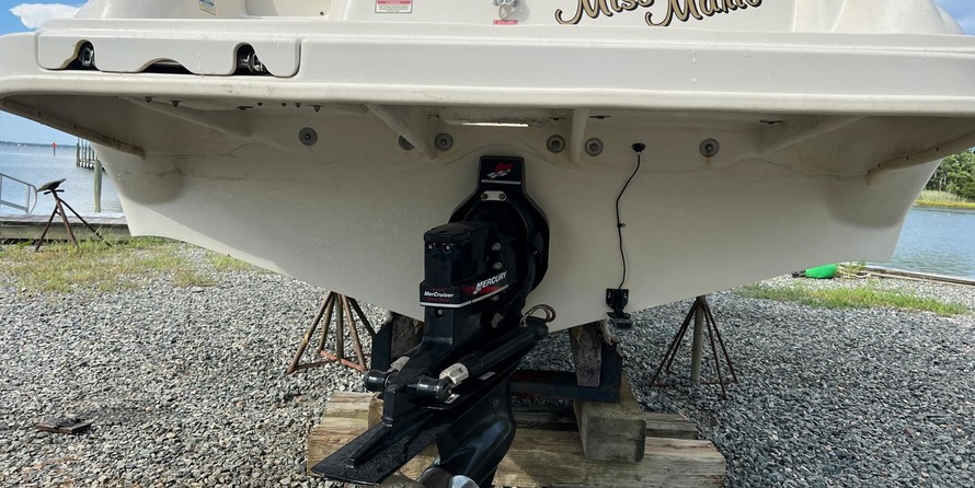 Sea ray 215 express cruiser