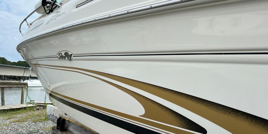 Sea ray 215 express cruiser