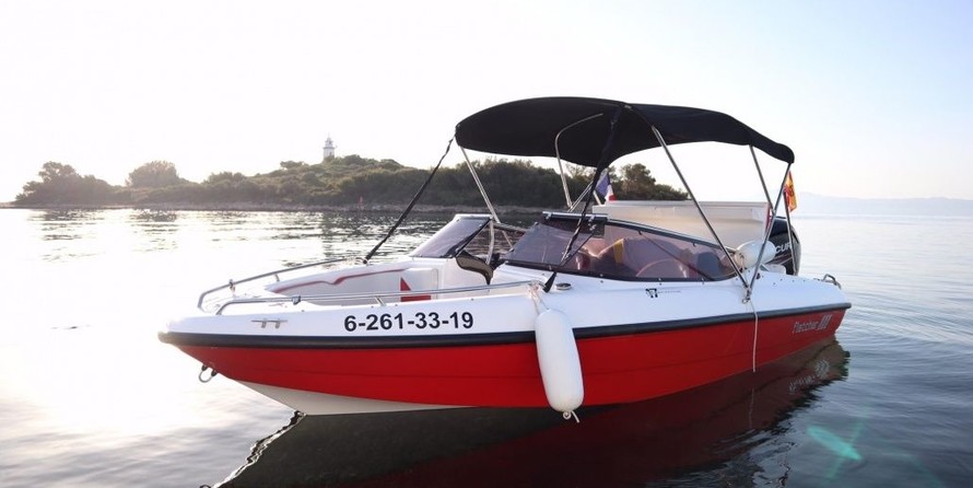 Fletcher 19 gto cuddy cabin