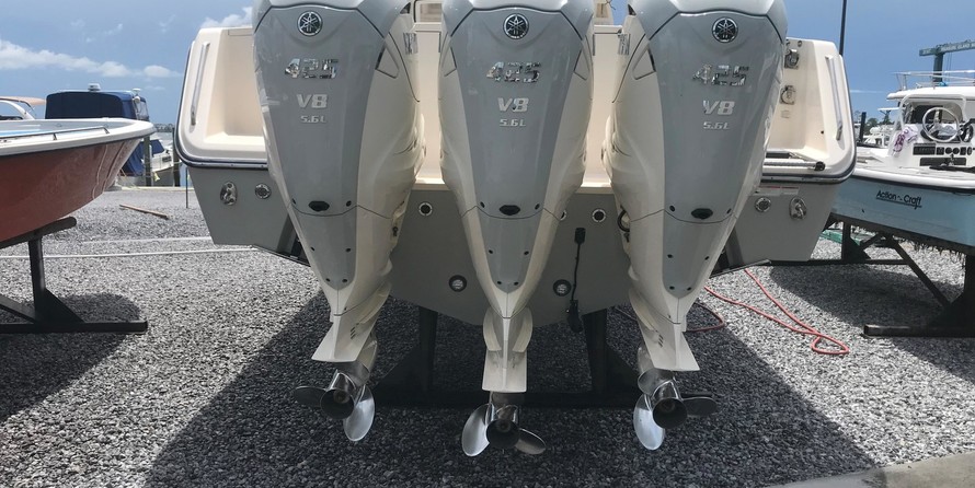 Grady-White Canyon 376