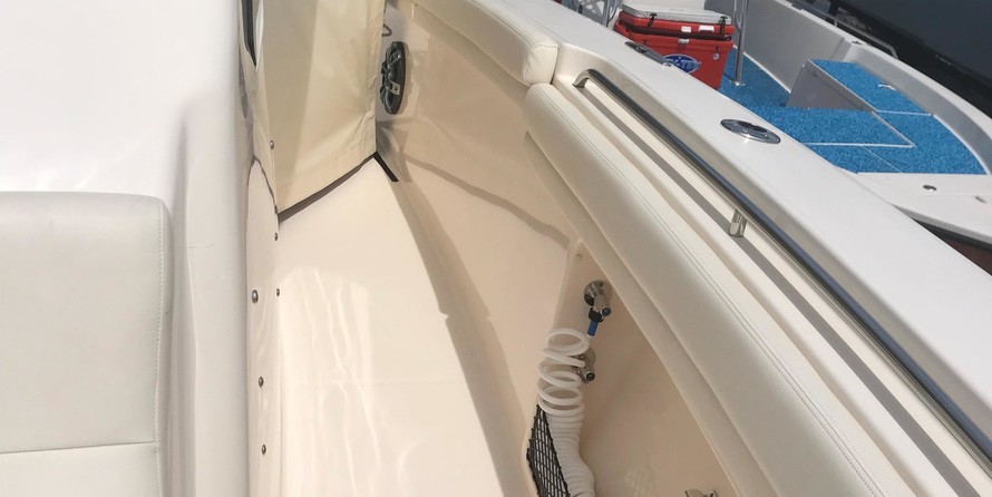 Grady-White Canyon 376