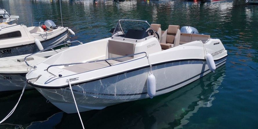 Quicksilver Activ 555 Open