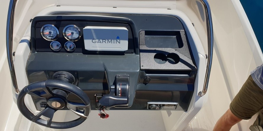 Quicksilver Activ 555 Open