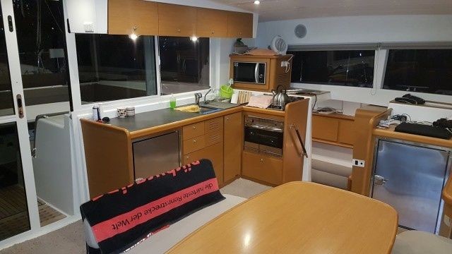 Lagoon 421