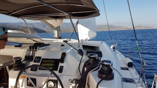 Lagoon 421