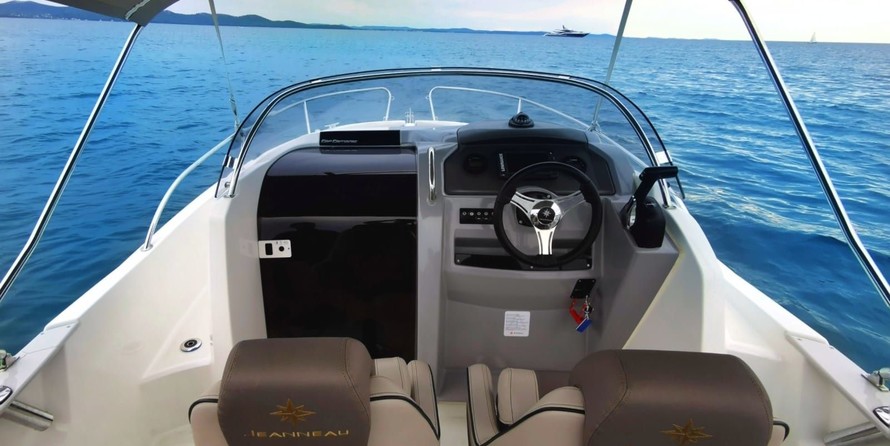 Jeanneau Cap Camarat 6.5 WA