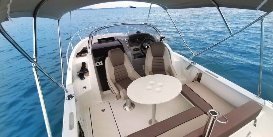 Jeanneau Cap Camarat 6.5 WA