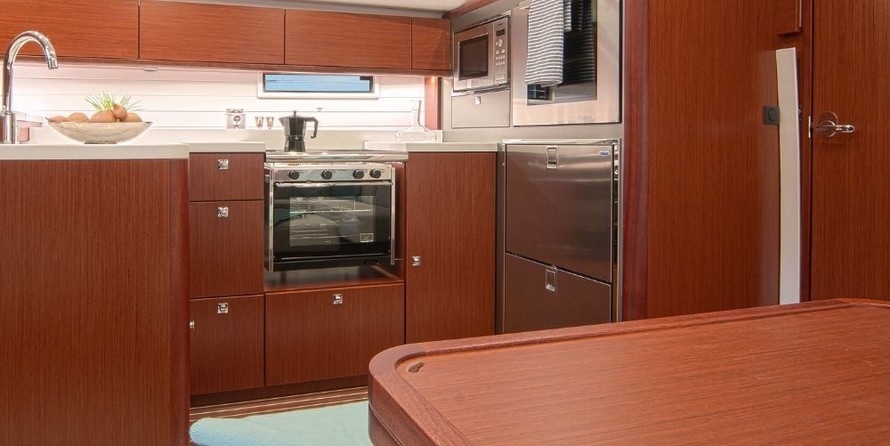 Bavaria Cruiser 51
