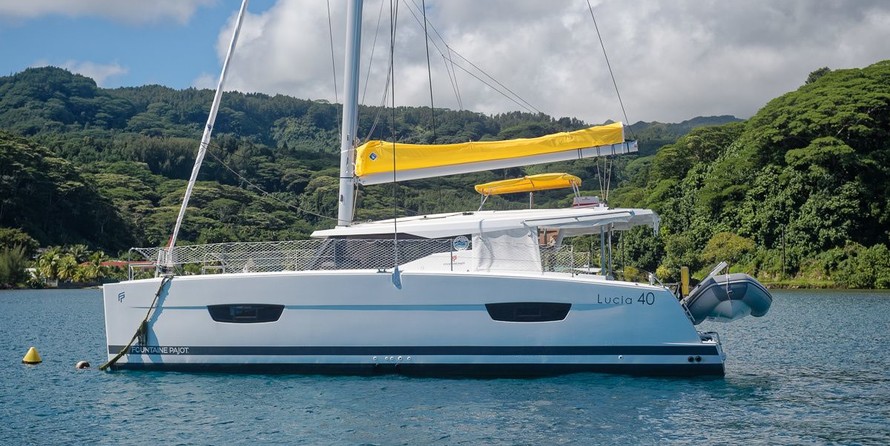 Fountaine Pajot Lucia 40