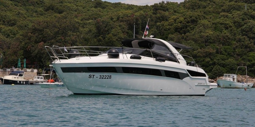 Bavaria Sport 400