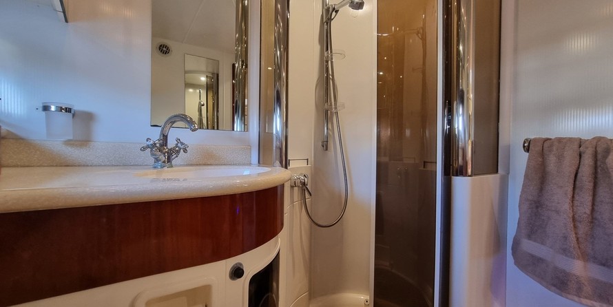 Fairline Squadron 59