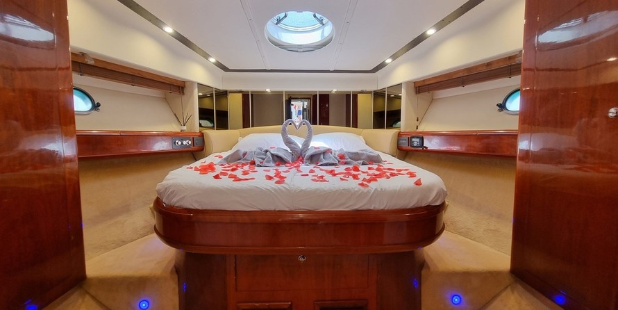 Fairline Squadron 59