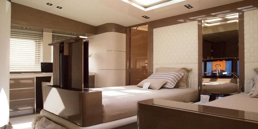 Madness (Bilgin 110 Sky)