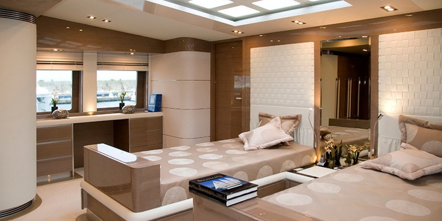 Madness (Bilgin 110 Sky)