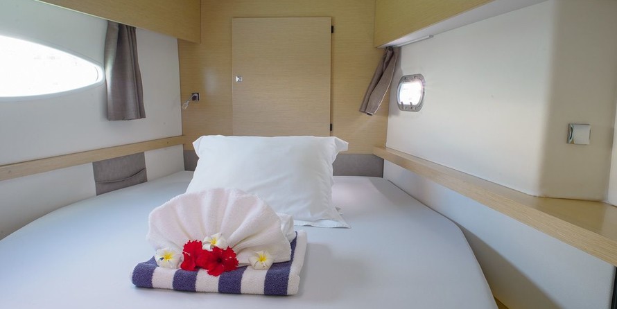 Fountaine Pajot Helia 44