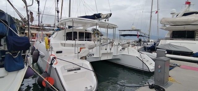 Fountaine Pajot Lavezzi 40