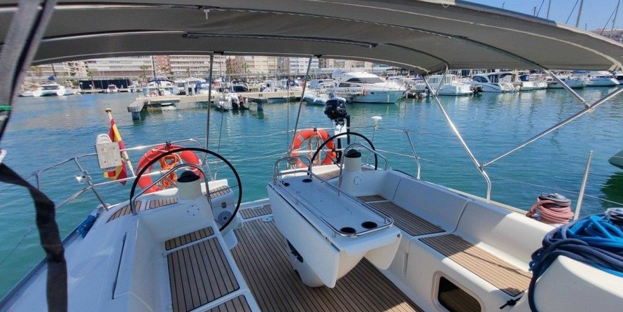 Jeanneau Sun Odyssey 43