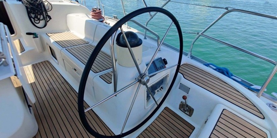 Jeanneau Sun Odyssey 43