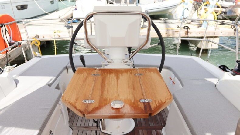 Beneteau Oceanis 31