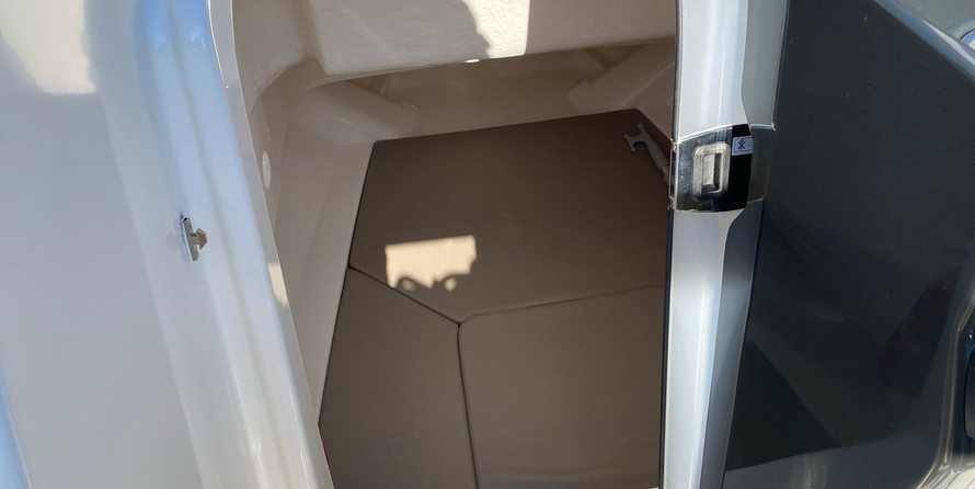 Quicksilver Activ 675 Open