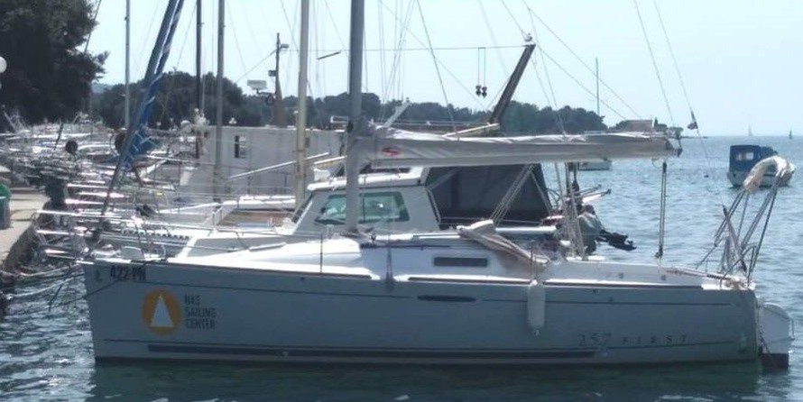 Beneteau First 25.7