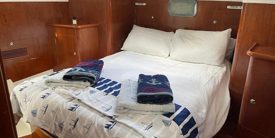 Beneteau Oceanis 40