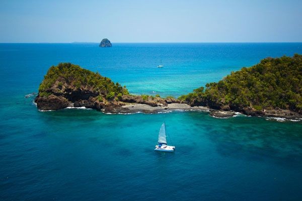 Fountaine Pajot Antigua 37