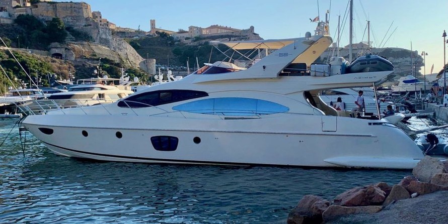 Azimut 68