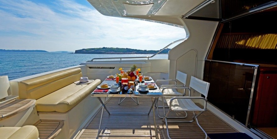 Ferretti 620